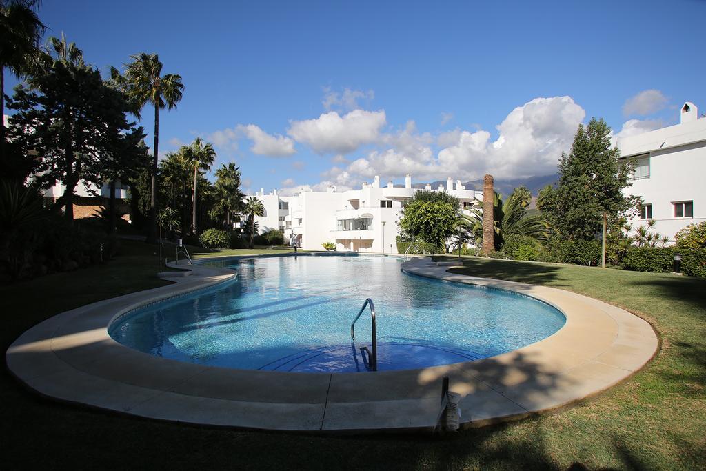 Sunny Golf Apartment Estepona Eksteriør bilde