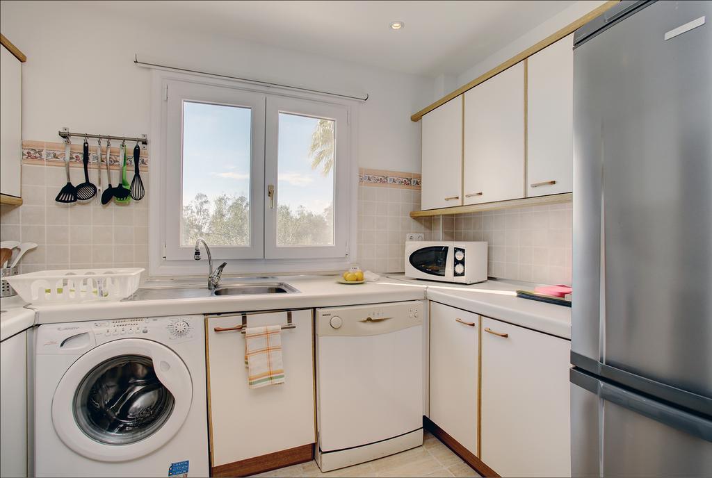 Sunny Golf Apartment Estepona Eksteriør bilde