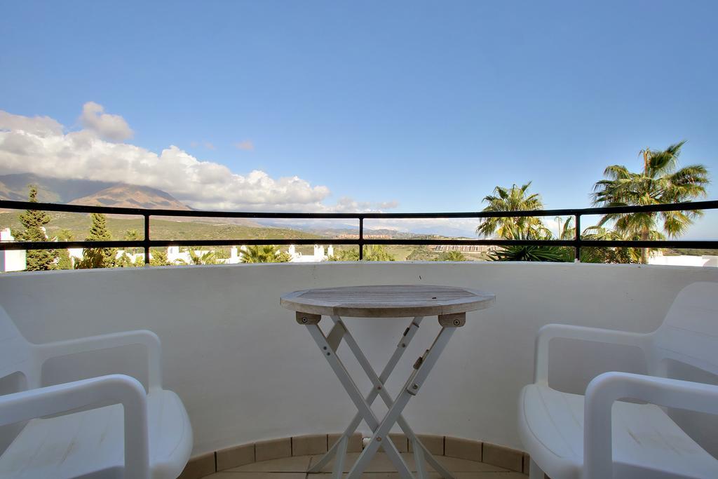 Sunny Golf Apartment Estepona Eksteriør bilde