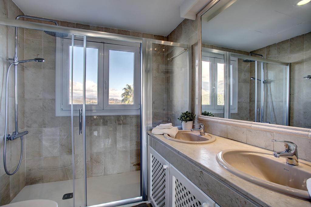 Sunny Golf Apartment Estepona Eksteriør bilde