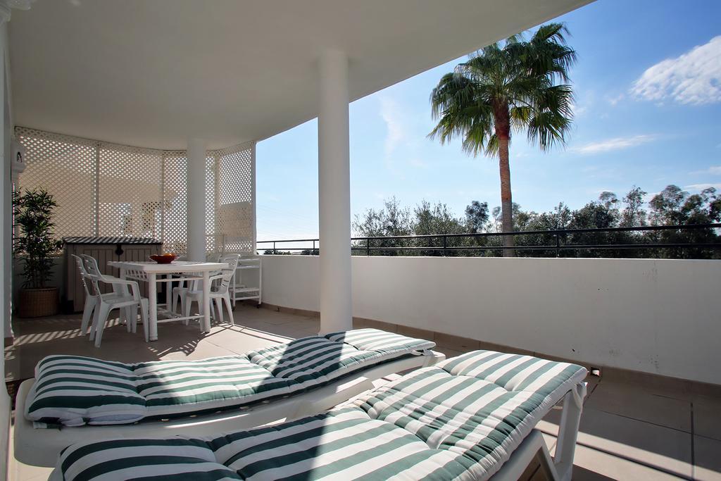 Sunny Golf Apartment Estepona Eksteriør bilde